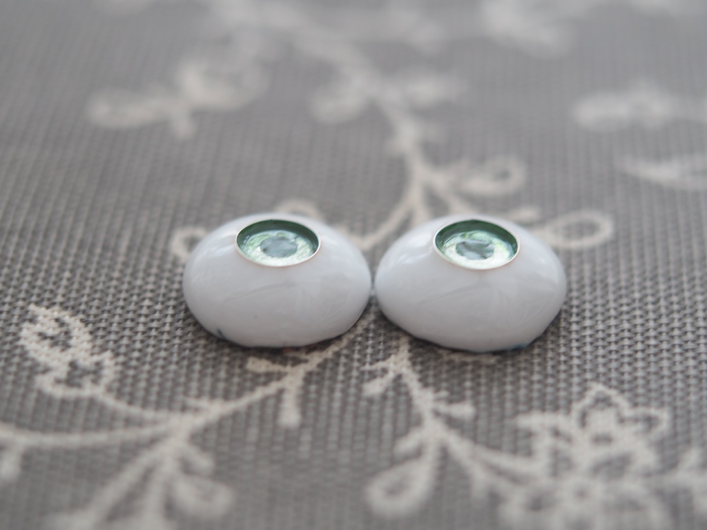 16mm/7mm グリーングラデーション ジェムタイプ 七宝グラスアイ