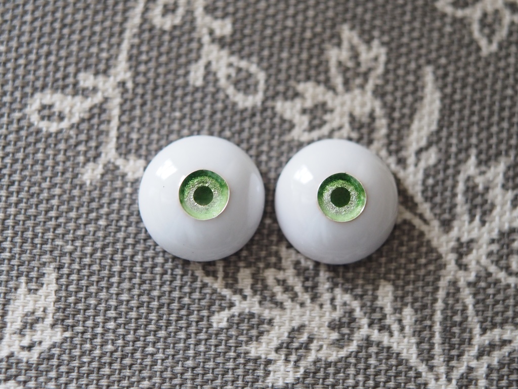 13mm/5.5mm ライトグリーン ジェムタイプ 七宝グラスアイ
