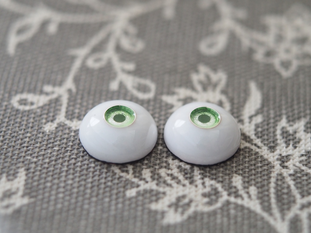 13mm/5.5mm ライトグリーン ジェムタイプ 七宝グラスアイ
