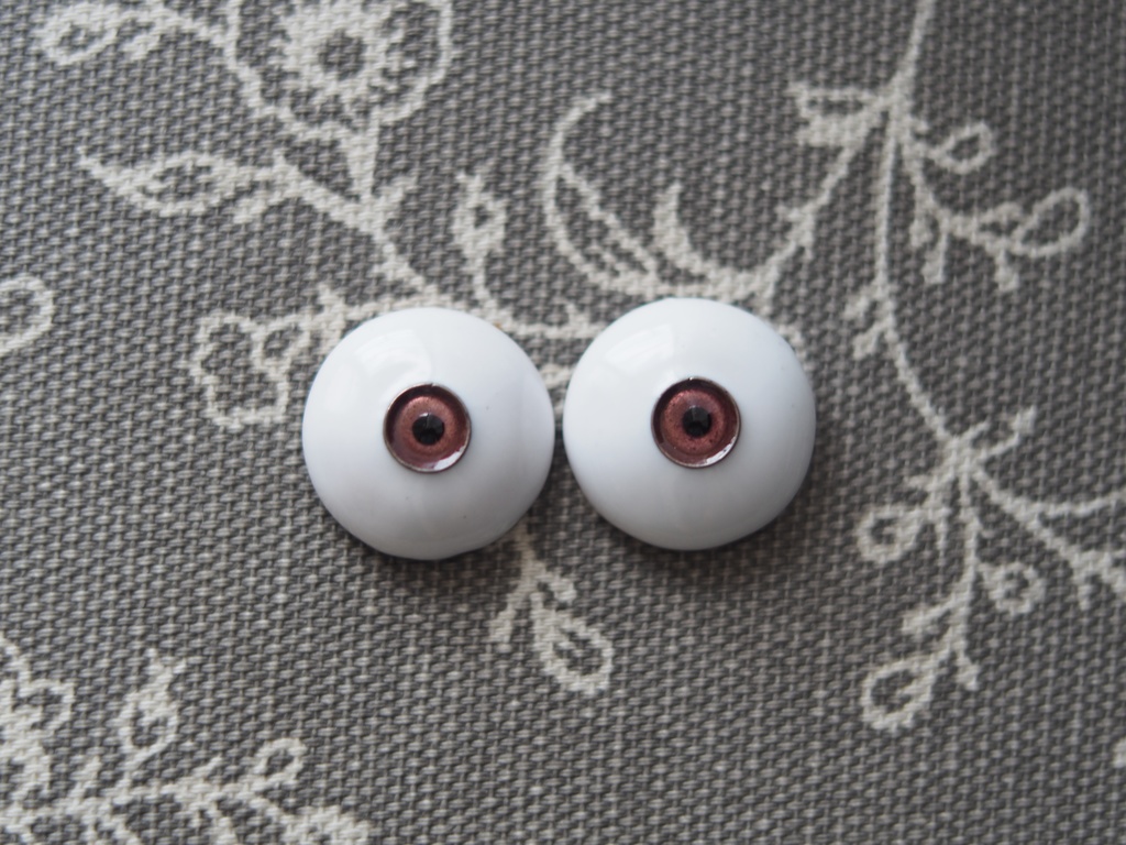 18mm/6mm 小虹彩赤紫系カッパータイプ 七宝グラスアイ