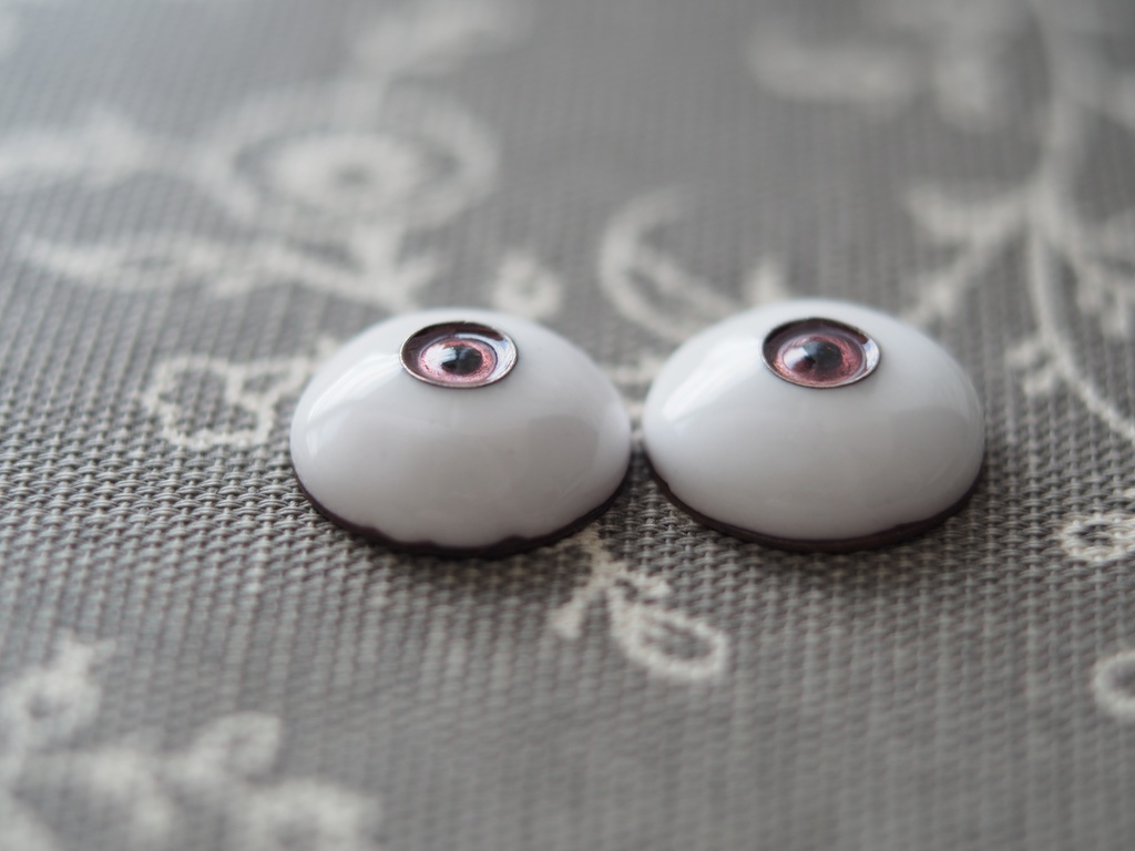 18mm/6mm 小虹彩赤紫系カッパータイプ 七宝グラスアイ