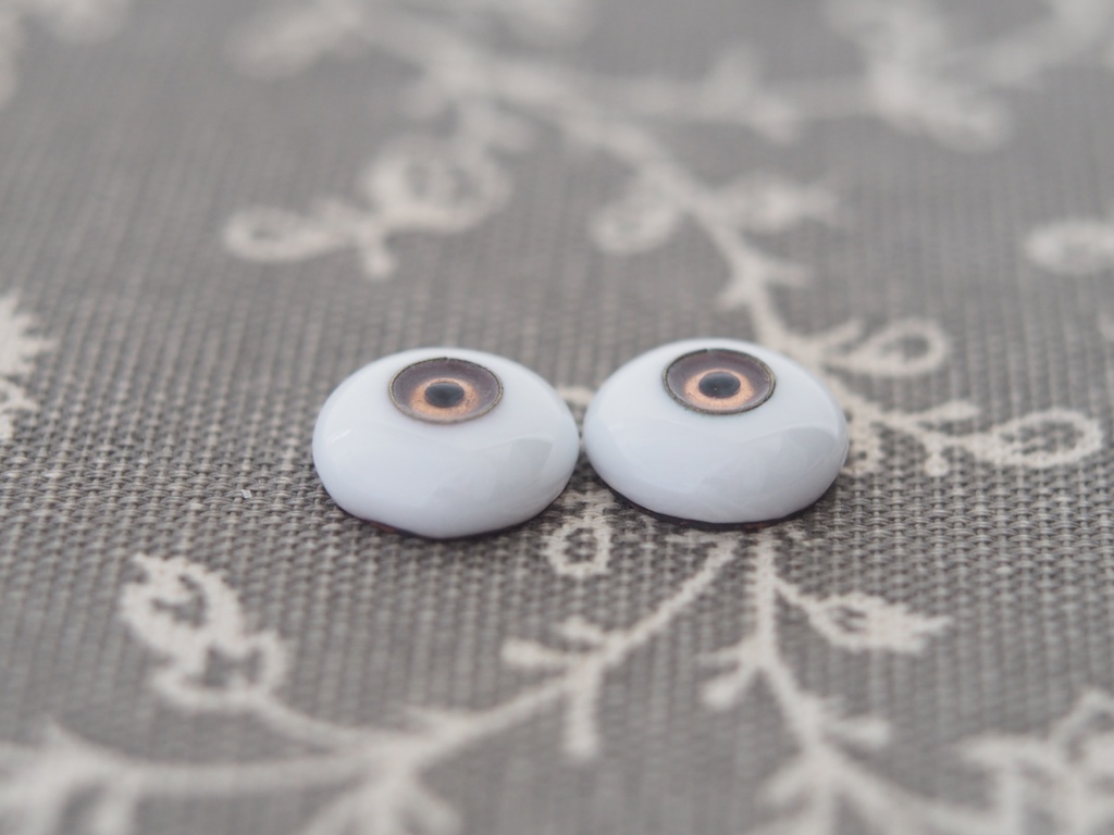 14mm/6mm 茶色カッパータイプ 七宝グラスアイ