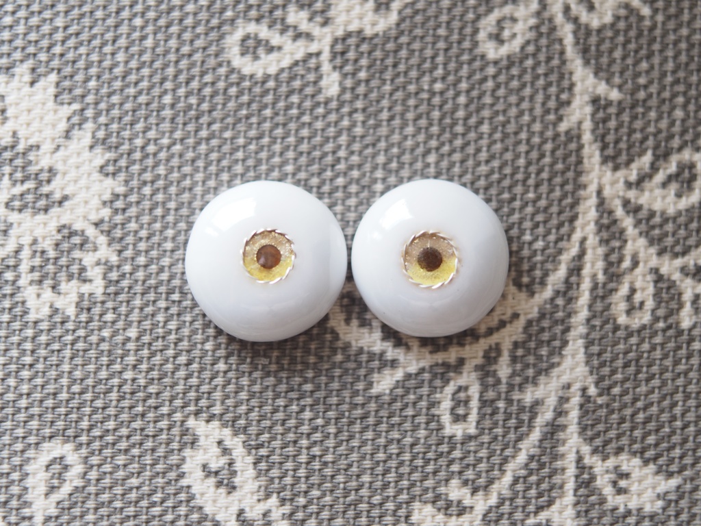 13mm/5mm 小虹彩ベージュ×イエローより線ジェムタイプ 七宝グラスアイ