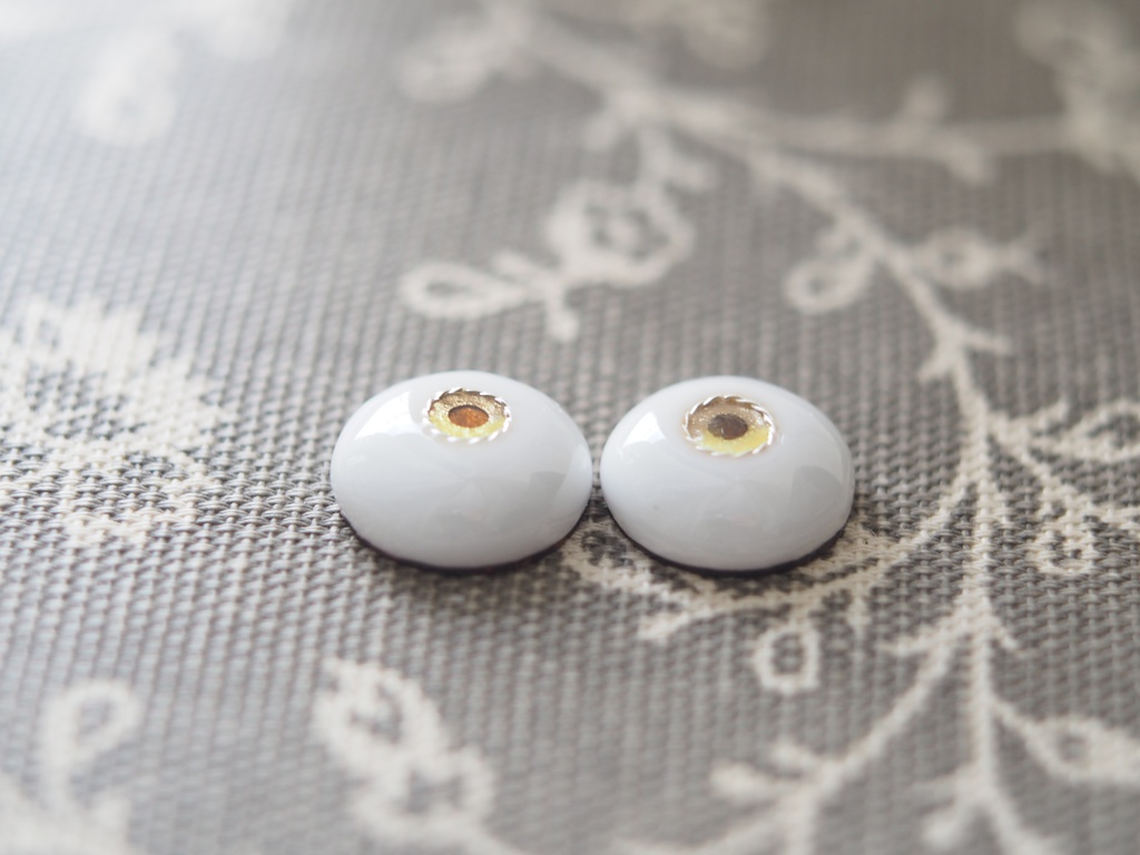 13mm/5mm 小虹彩ベージュ×イエローより線ジェムタイプ 七宝グラスアイ