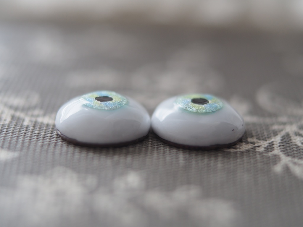 16.5mm/9mm マスカットグリーン 水彩タイプ 七宝グラスアイ