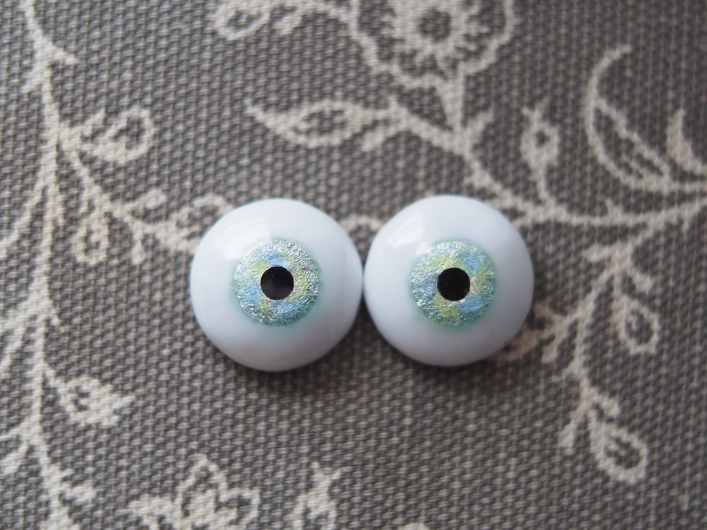 16.5mm/9mm マスカットグリーン 水彩タイプ 七宝グラスアイ