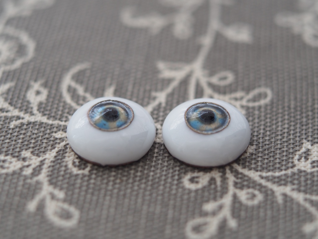 15.5mm/8mm ベージュ×ブルー系カッパータイプ 七宝グラスアイ