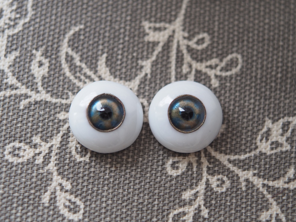 15.5mm/8mm ベージュ×ブルー系カッパータイプ 七宝グラスアイ