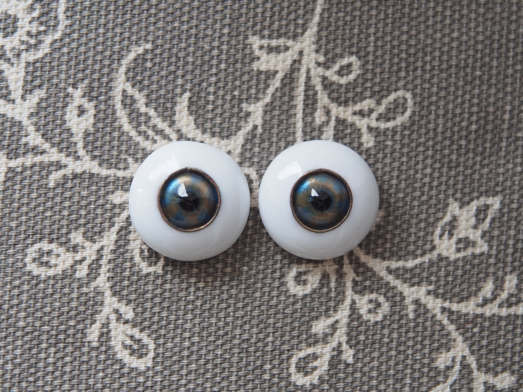 15.5mm/8mm ベージュ×ブルー系カッパータイプ 七宝グラスアイ