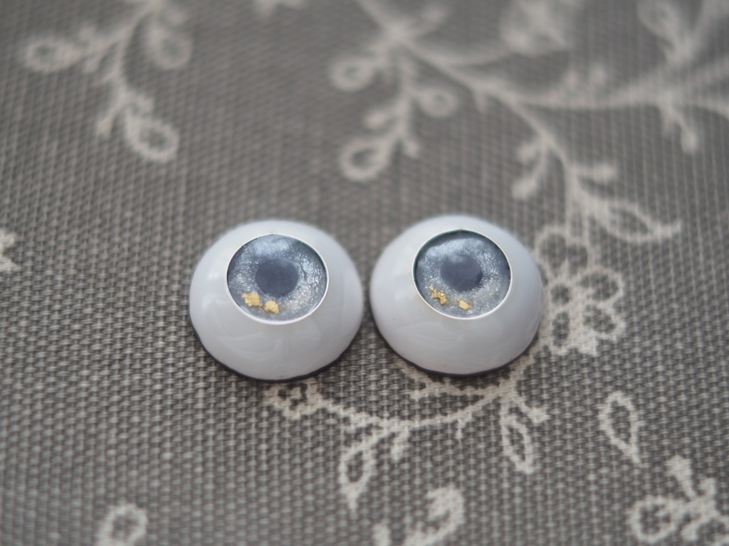 18mm/10.5mm グレーグラデーション+金箔 ジェムタイプ 七宝グラスアイ