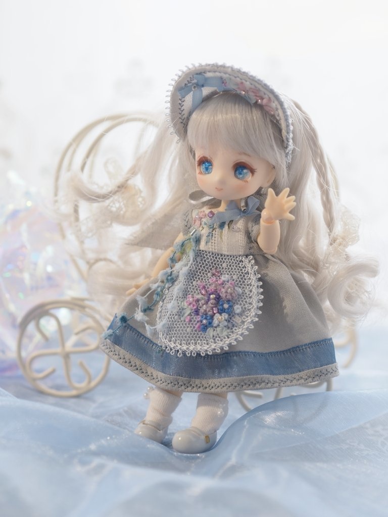 紫陽花刺繍ワンピースセット cocoriangサイズ&8mm七宝グラスアイ ピコP/オビツ11サイズ