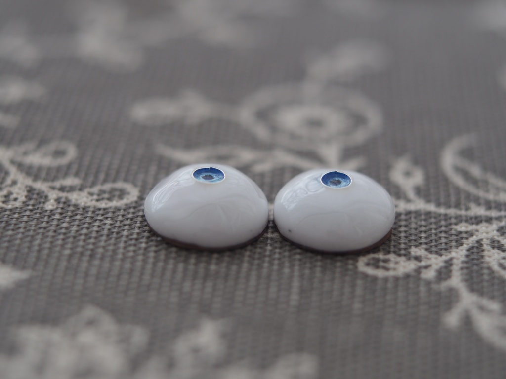 13mm/3.5mm 小虹彩ブルーグラデーションジェムタイプ 七宝グラスアイ