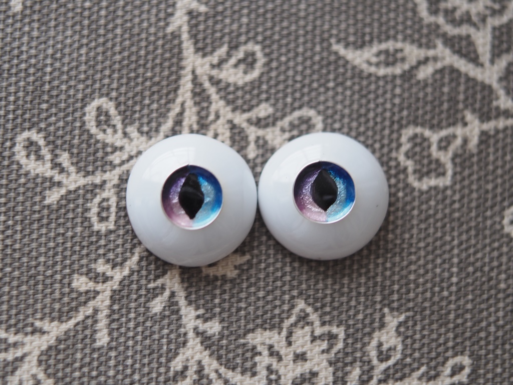 17mm/8mm 紫陽花ハーフカラー猫目 ジェムタイプ 七宝グラスアイ