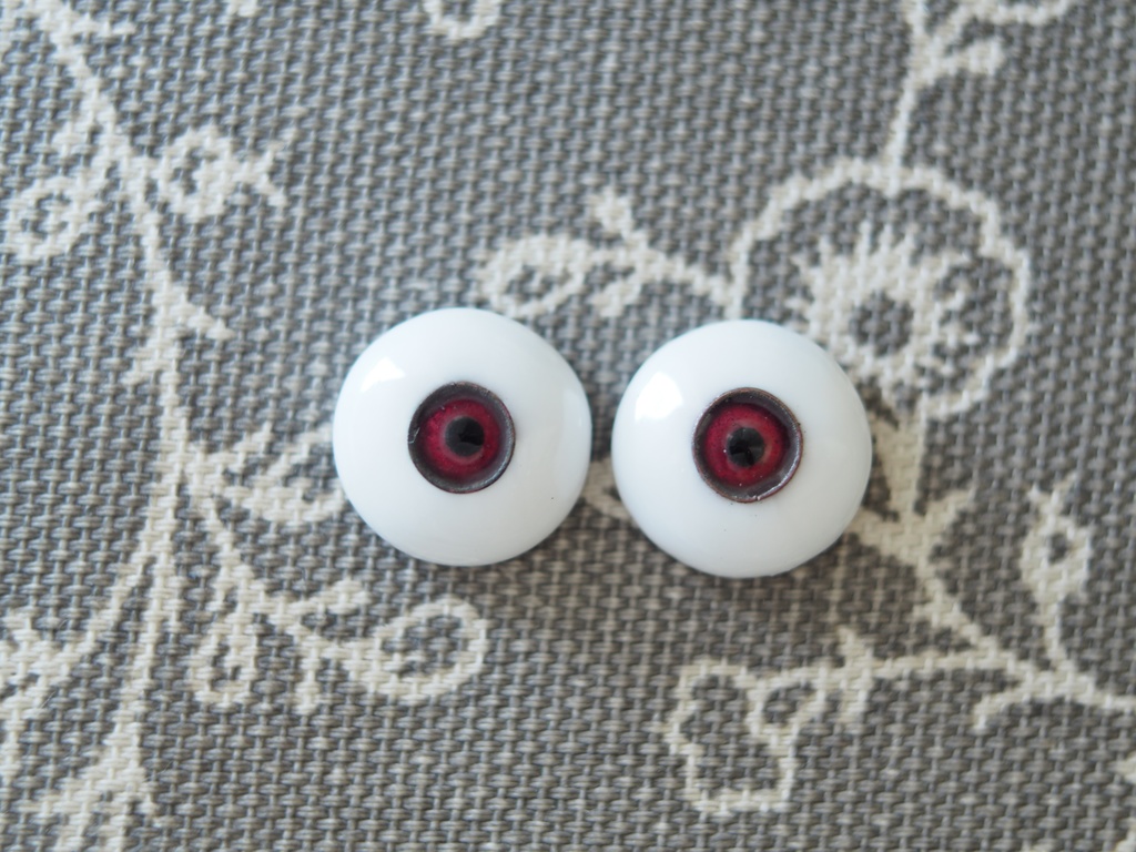 14mm/6mm 濃赤系カッパータイプ 七宝グラスアイ