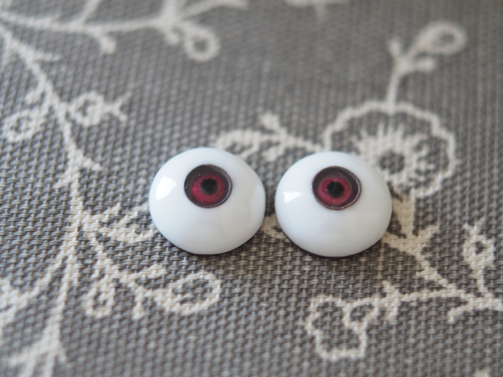 14mm/6mm 濃赤系カッパータイプ 七宝グラスアイ