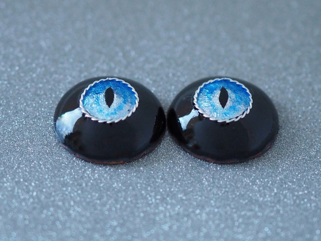 16.5mm/8.5mm ブルー系猫目(黒白目)より線ジェムタイプ 七宝グラスアイ