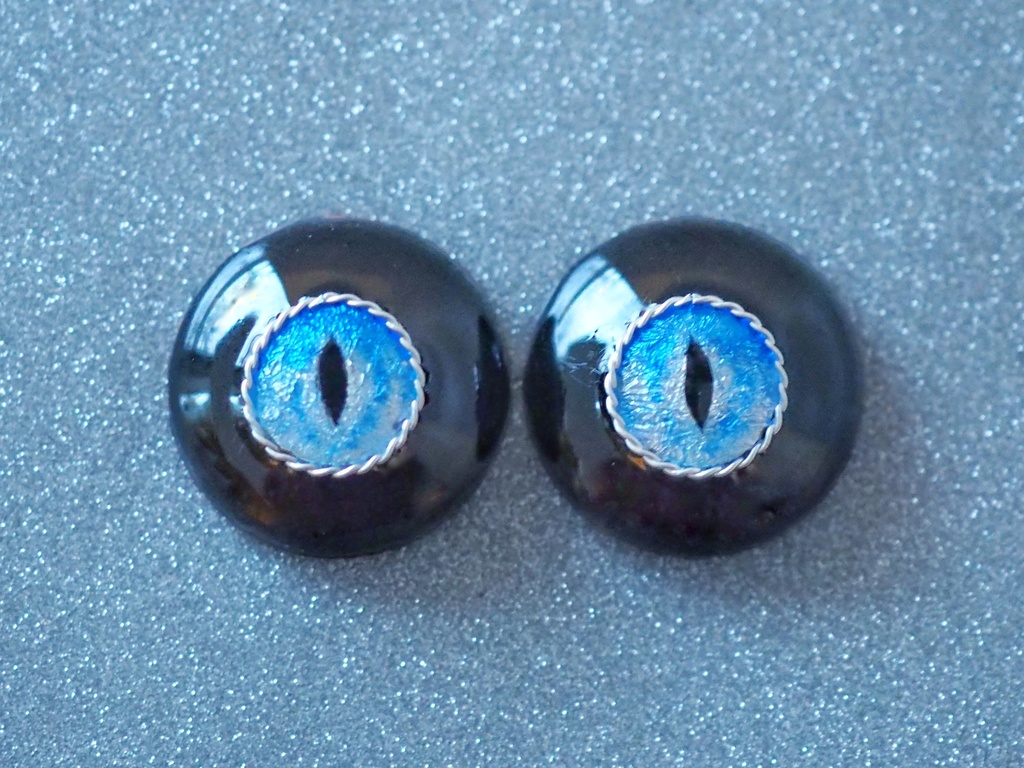 16.5mm/8.5mm ブルー系猫目(黒白目)より線ジェムタイプ 七宝グラスアイ