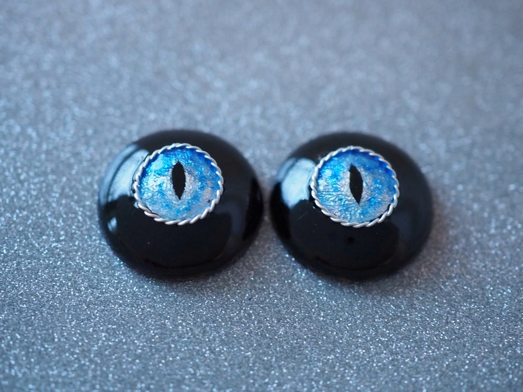 16.5mm/8.5mm ブルー系猫目(黒白目)より線ジェムタイプ 七宝グラスアイ
