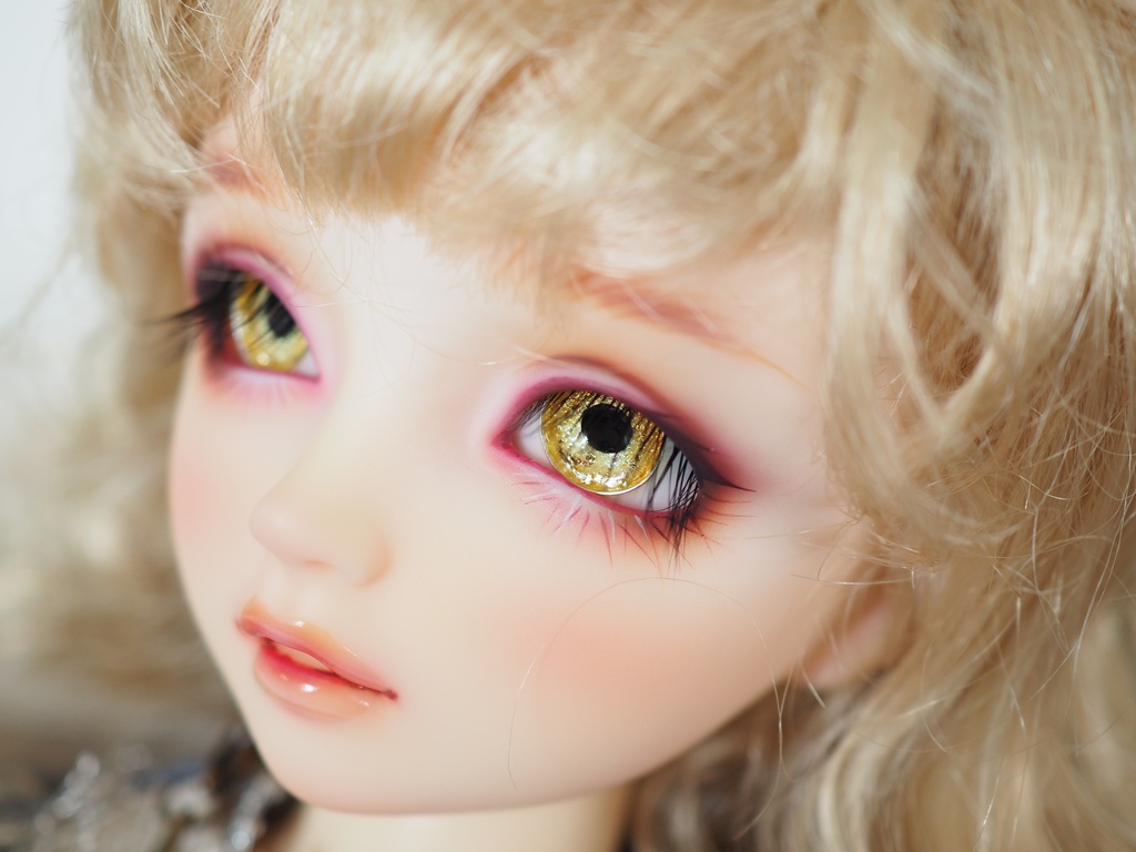 16mm/8mm イエローゴールド+金箔 ジェムタイプ 七宝グラスアイ