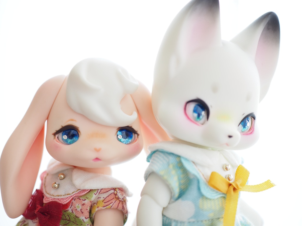 8mm/5-3.5mm アニメ風小虹彩ブルー系 七宝グラスアイ