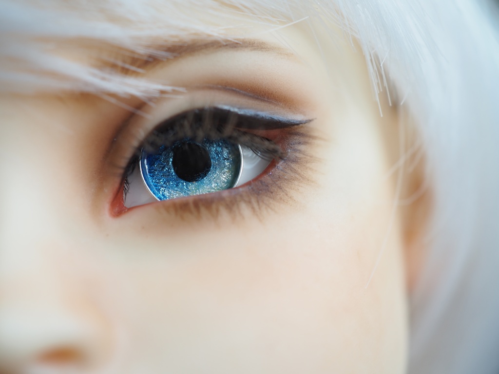 18mm/8.5mm ブルー×ホワイト ジェムタイプ 七宝グラスアイ