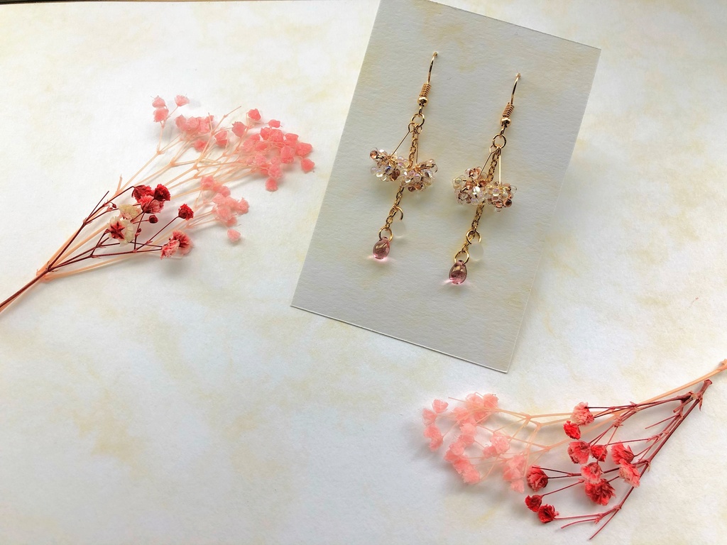 桜舞うピアス