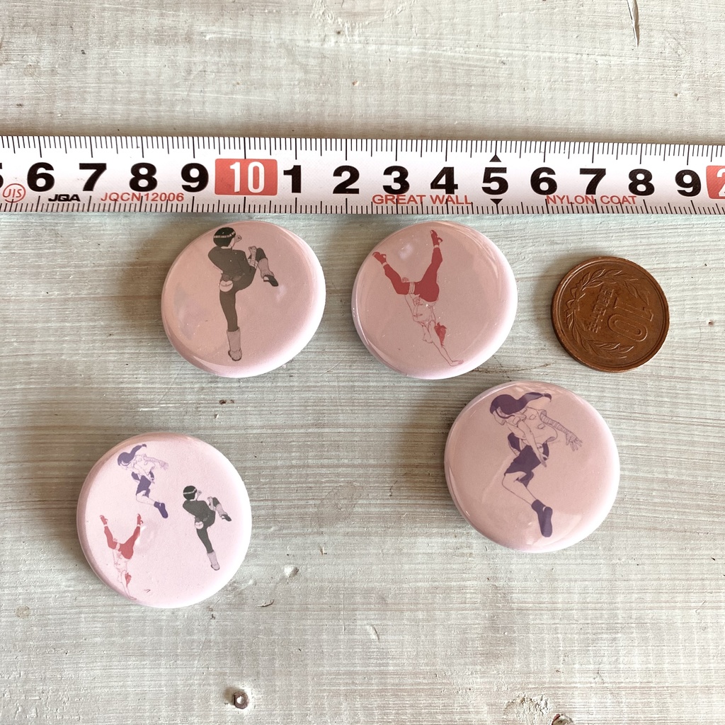 日向ネジ 缶バッジ32mm