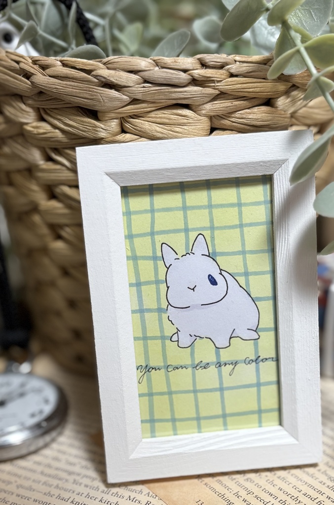 【原画】アナログイラスト 立ち耳うさぎさん ブルーアイズホワイト