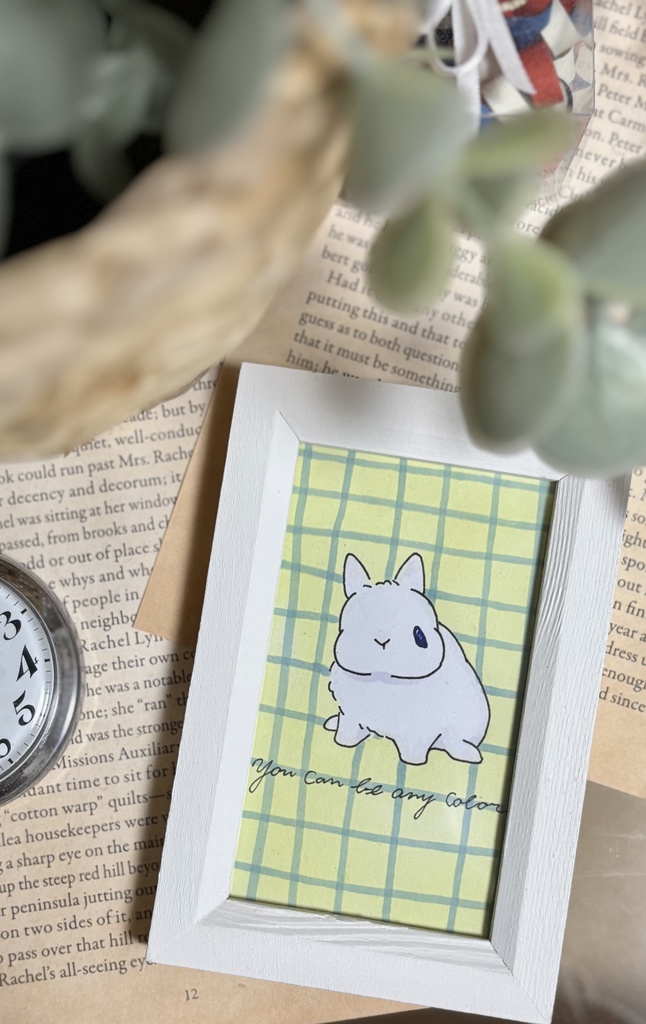 【原画】アナログイラスト 立ち耳うさぎさん ブルーアイズホワイト