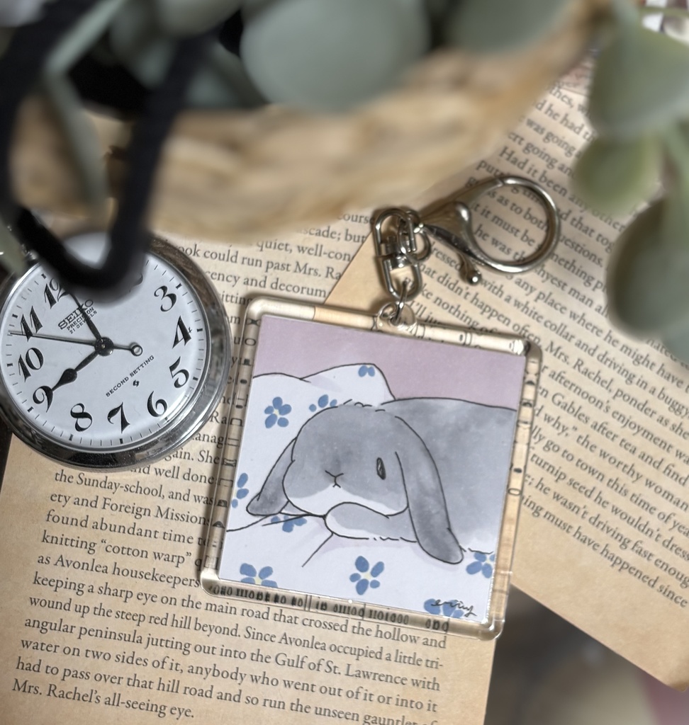 【原画】【アナログイラスト】アクリルキーホルダー『うさぎさんと暮らしています(垂れ耳)』