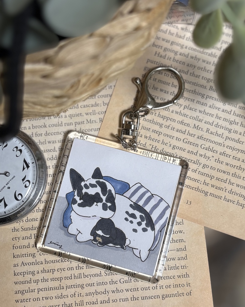 【原画】【アナログイラスト】アクリルキーホルダー『うさぎさんと暮らしています(立ち耳)』