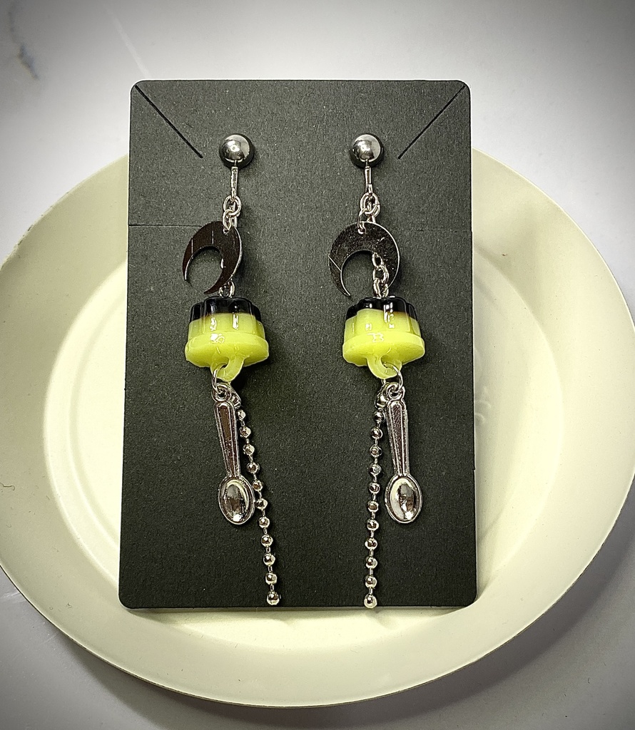 プリンのイヤリング