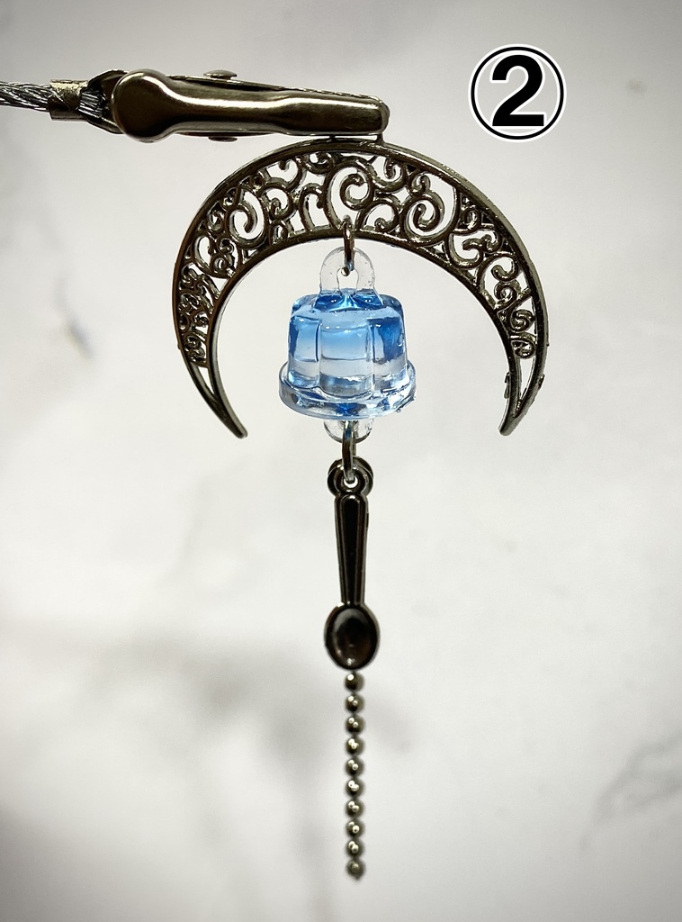 プリンのネックレス/バッグチャーム ブルースケルトン