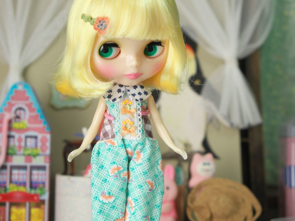 フラワーベースサロペット