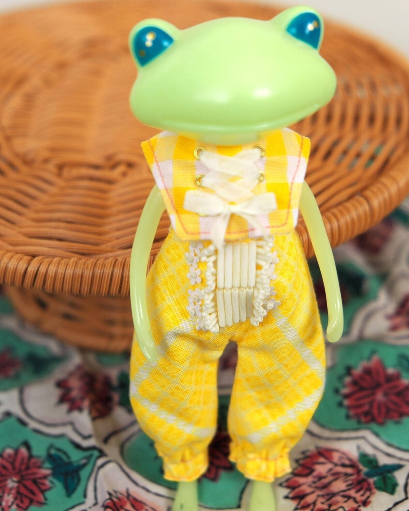 【ワンダーフロッグサイズ】エンブロイダリーサロペット