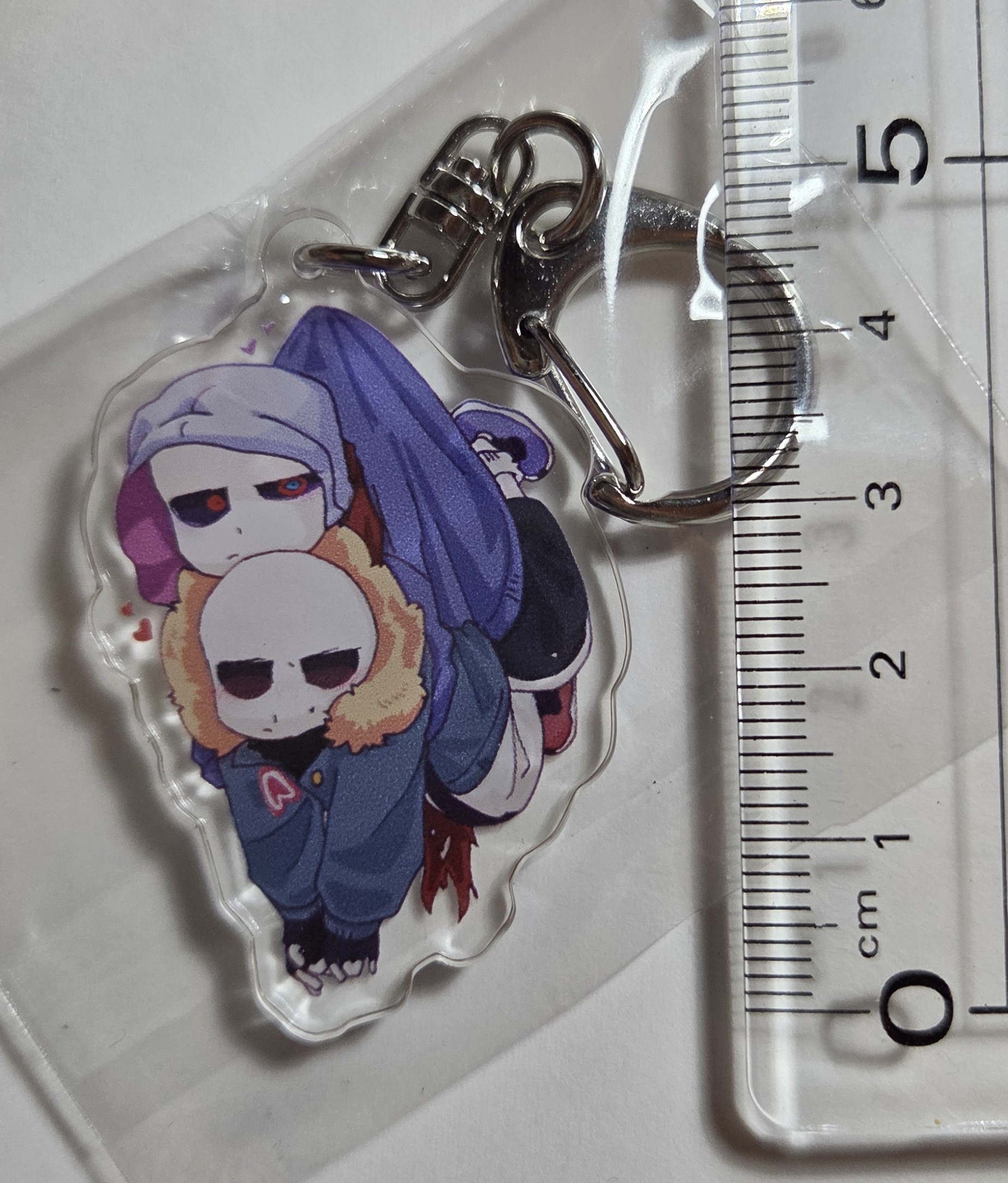 マダキラアクリルキーホルダー - 🧣あかばね🔪 - BOOTH