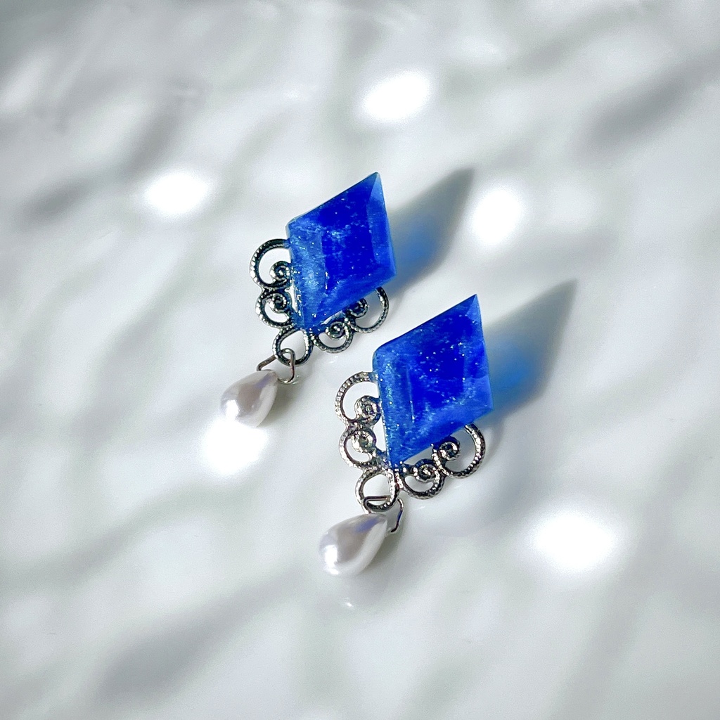 【青の夜会】 ブルーダイヤ ピアス イヤリング