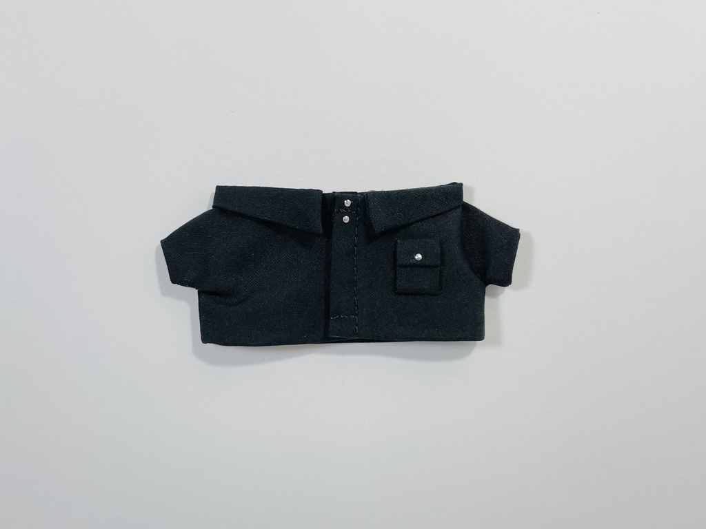 ポケット付きシャツ