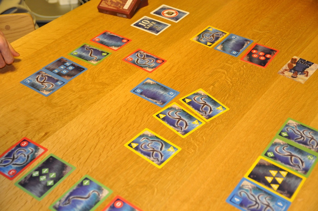 うなぎ乱獲カードゲーム「うしのひ」