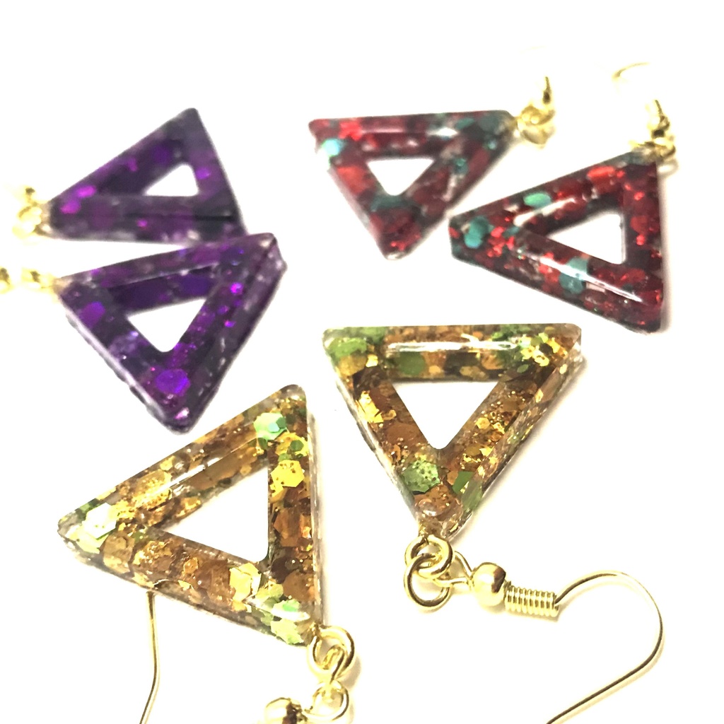 ヒプマイ麻天狼イメージトライアングルピアス