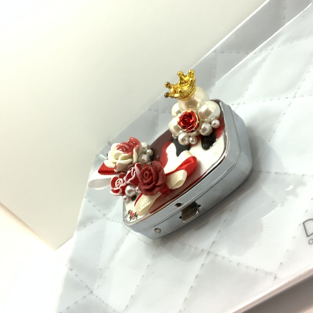 ハーツラビュル寮イメージピルケース