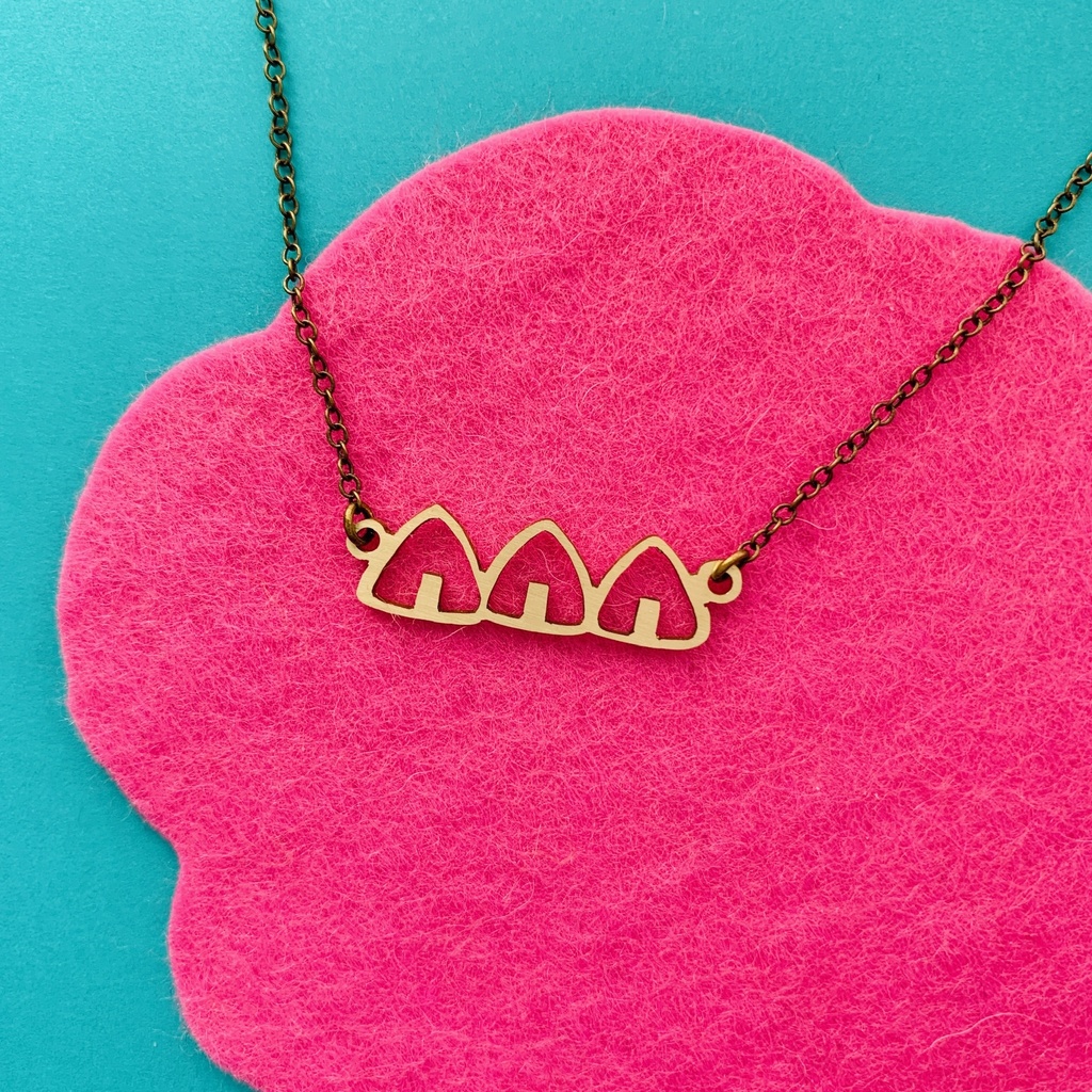 三連おにぎりネックレス