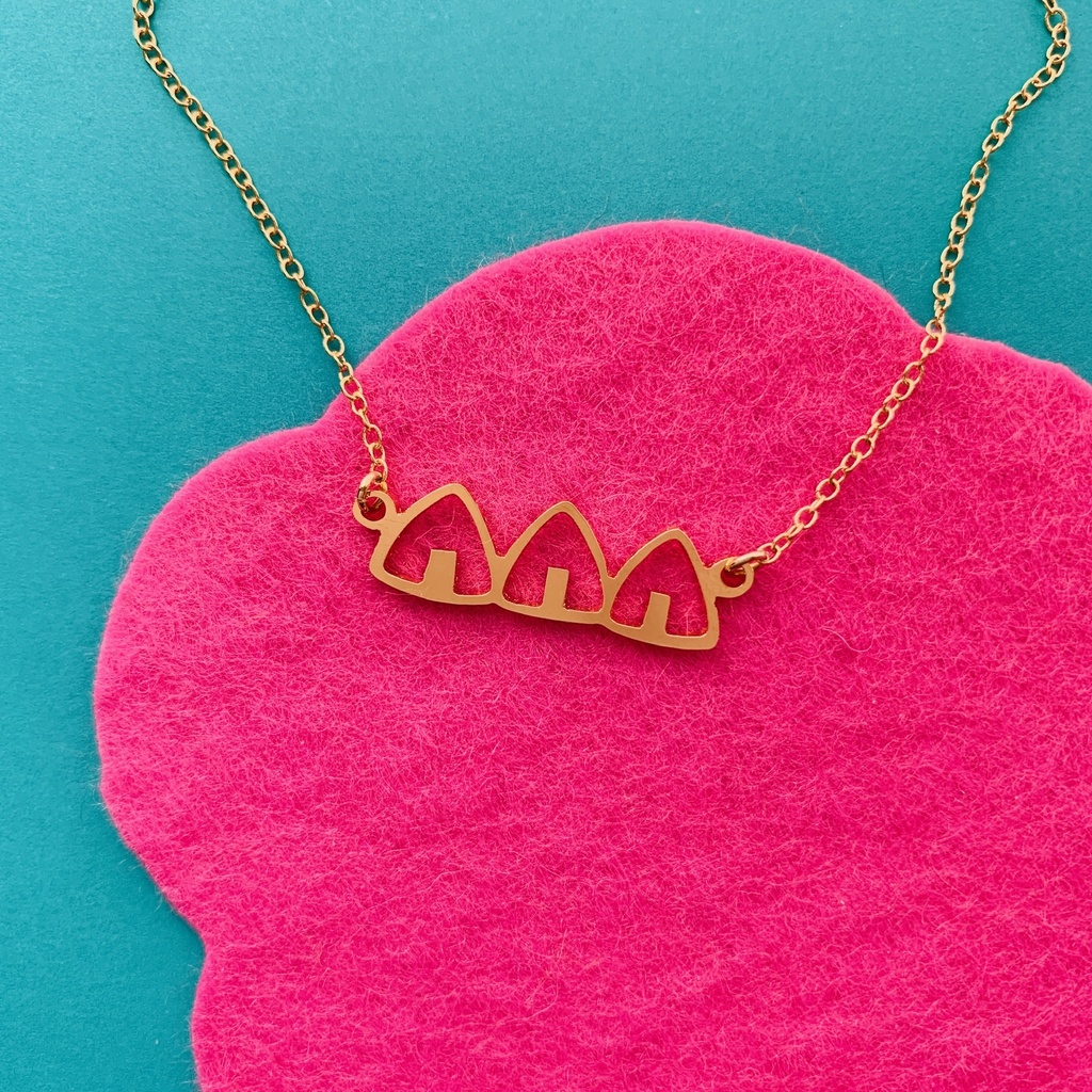 三連おにぎりネックレス