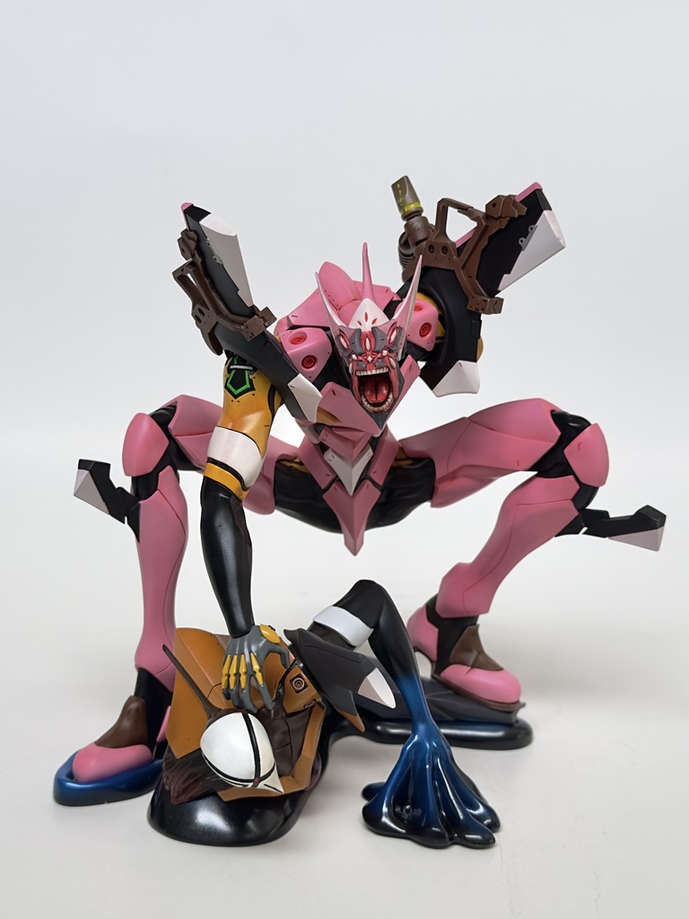 BE@RBRICK エヴァンゲリオン 8号機β 1000％ 爆買】Be@rbrick Evangelion Eva-01 New Paint Version