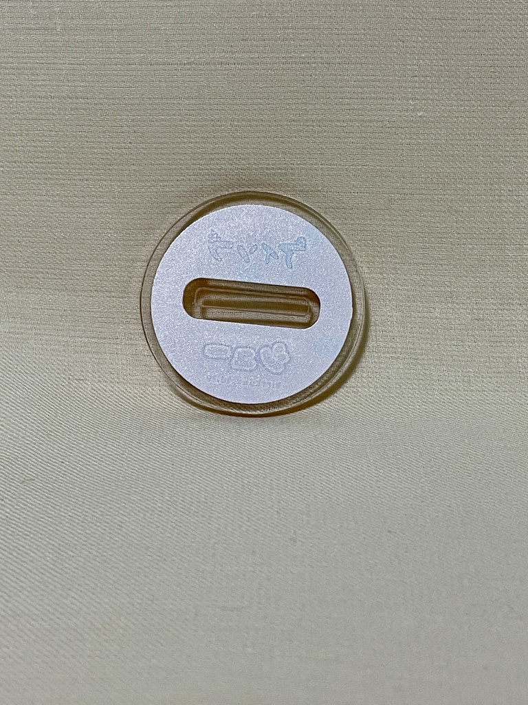 【受注生産】「シュー」アクリルスタンド