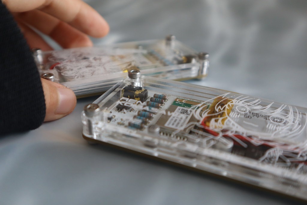 【tueksコラボ】“BT-02” Wireless Audio Amplifier 駒澤零モデル