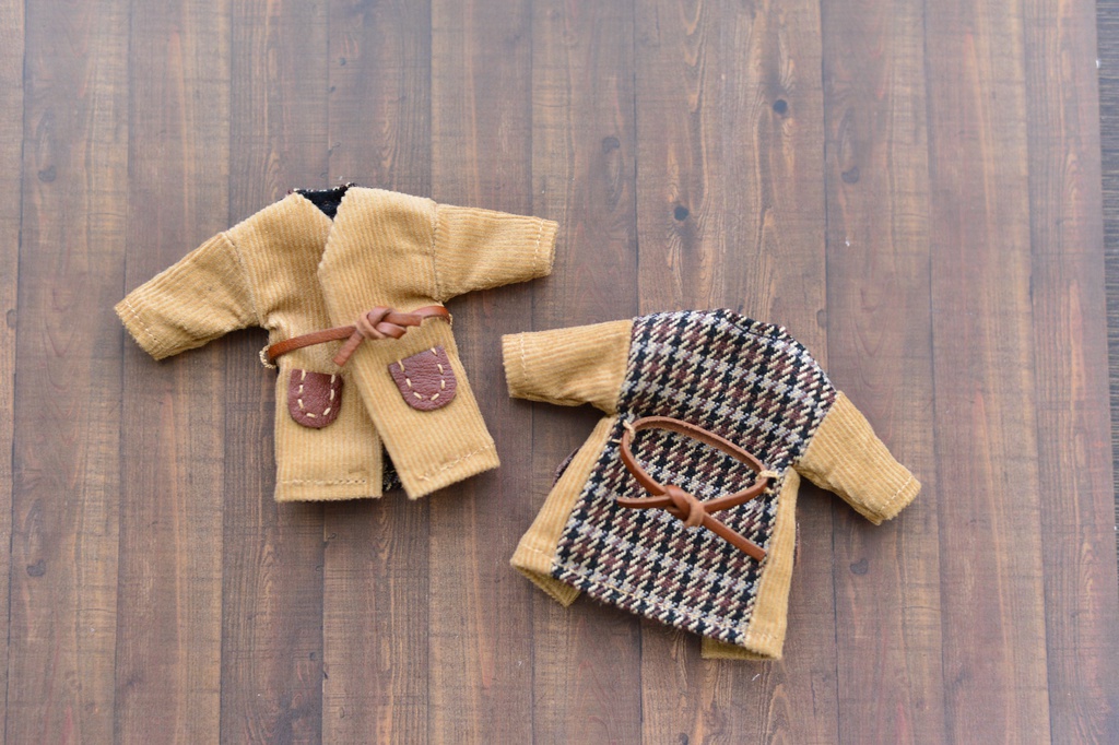 後ろチェックコーデュロイコート