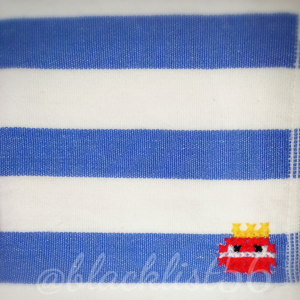 クロスステッチ刺繍ハンカチ