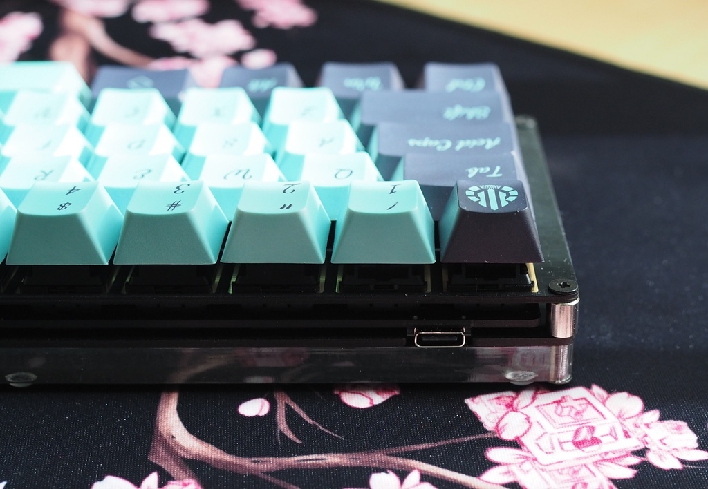 日本語配列キーボードキット「J67G」