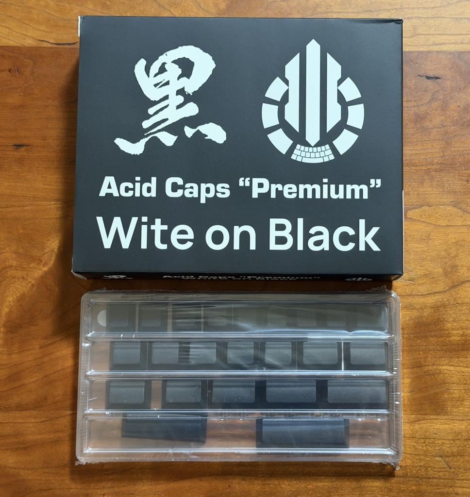 「Acid Caps “Premium”」White on Black